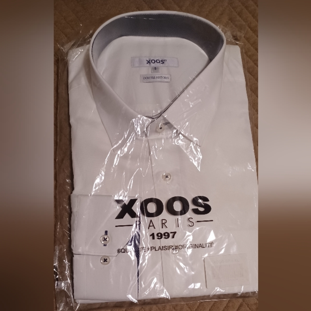 Men's white dress shirt